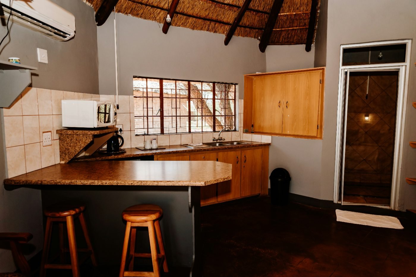 Self-catering unit — open kitchen